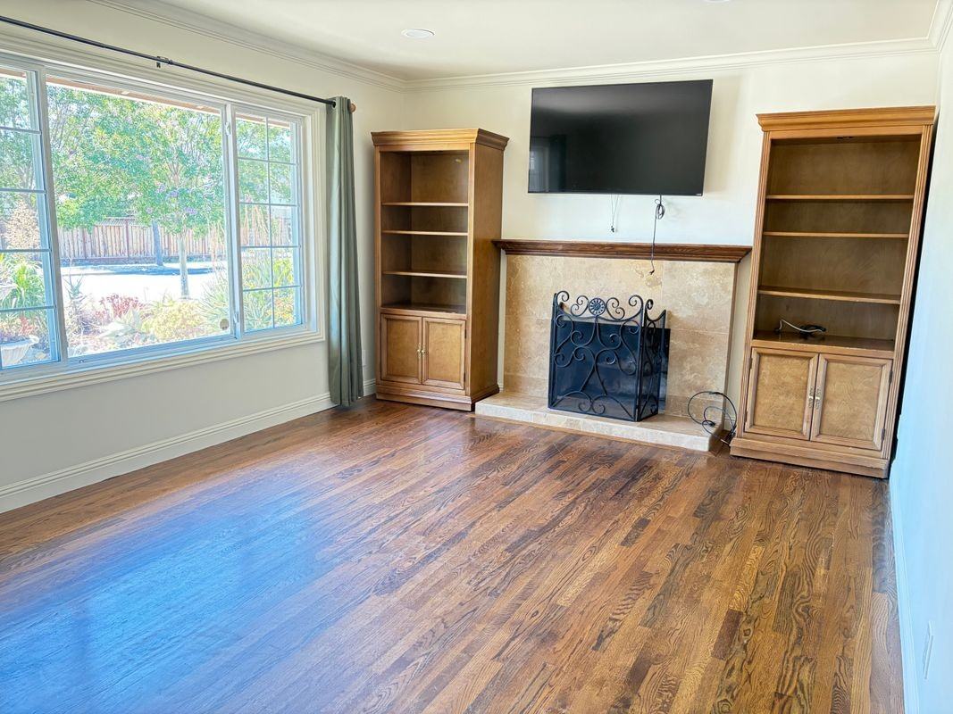 Pineland Ave - Photo 6 of 27