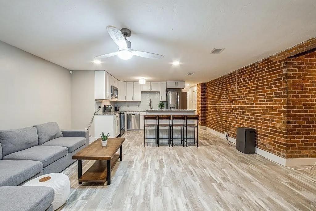 31 Elizabeth St ##G7 - Photo 4 of 12