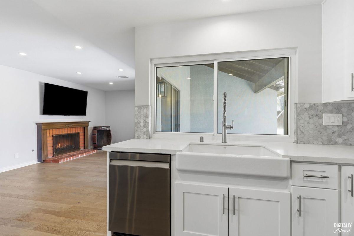 1715 Dewayne Ave - Photo 6 of 48