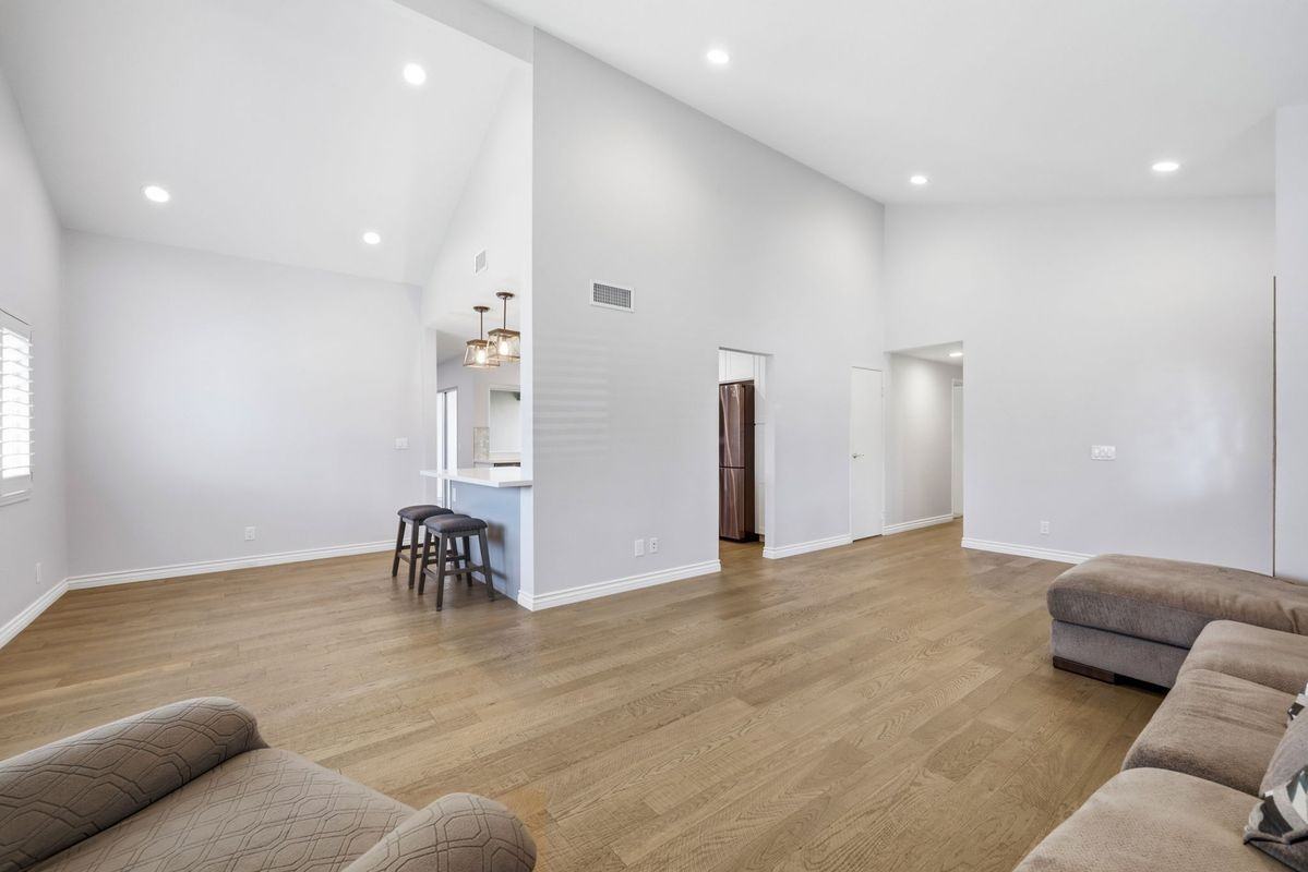 1715 Dewayne Ave - Photo 7 of 48