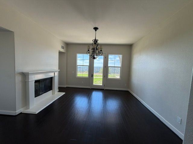 6887 Amber Ln - Photo 4 of 19