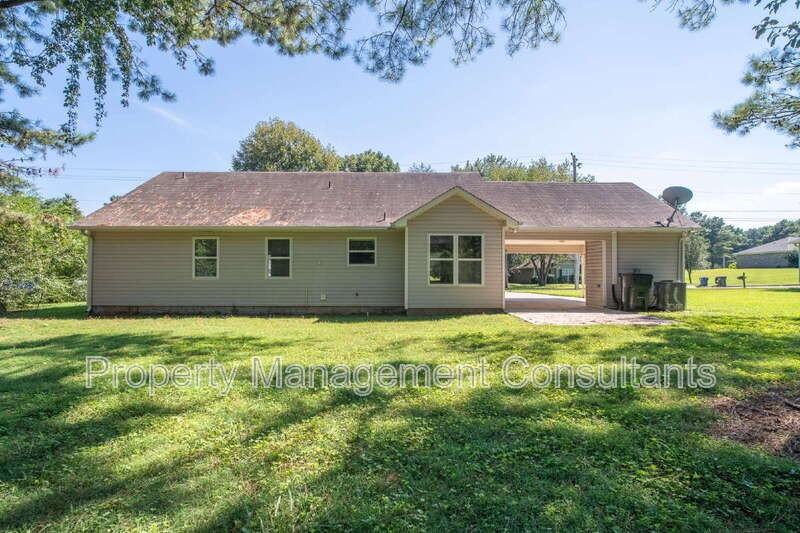 107 Ann Bradley Dr - Photo 4 of 18