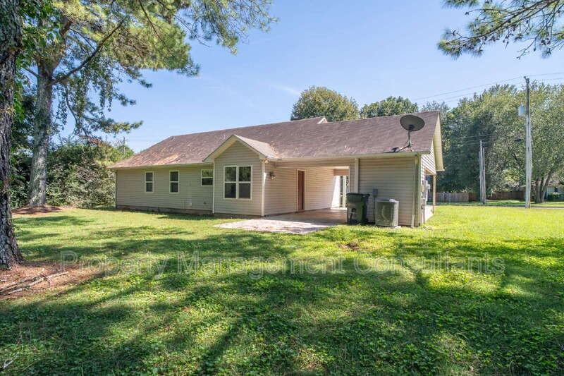 107 Ann Bradley Dr - Photo 5 of 18