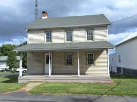 featured image of 1579 Main St