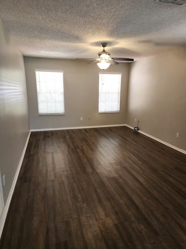 7507 Wakulla Dr - Photo 7 of 19