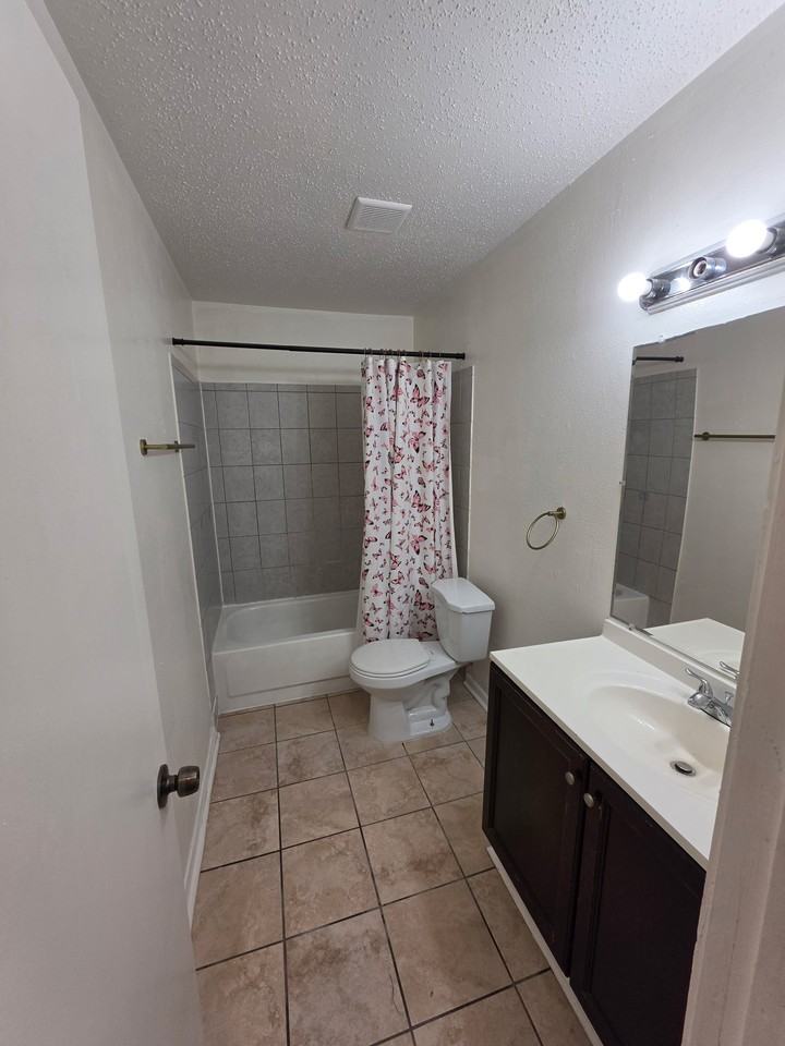 500 Cypress St - Photo 6 of 9