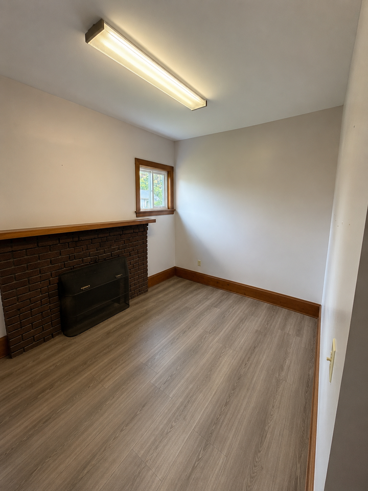 229 5th St - Photo 2 of 3