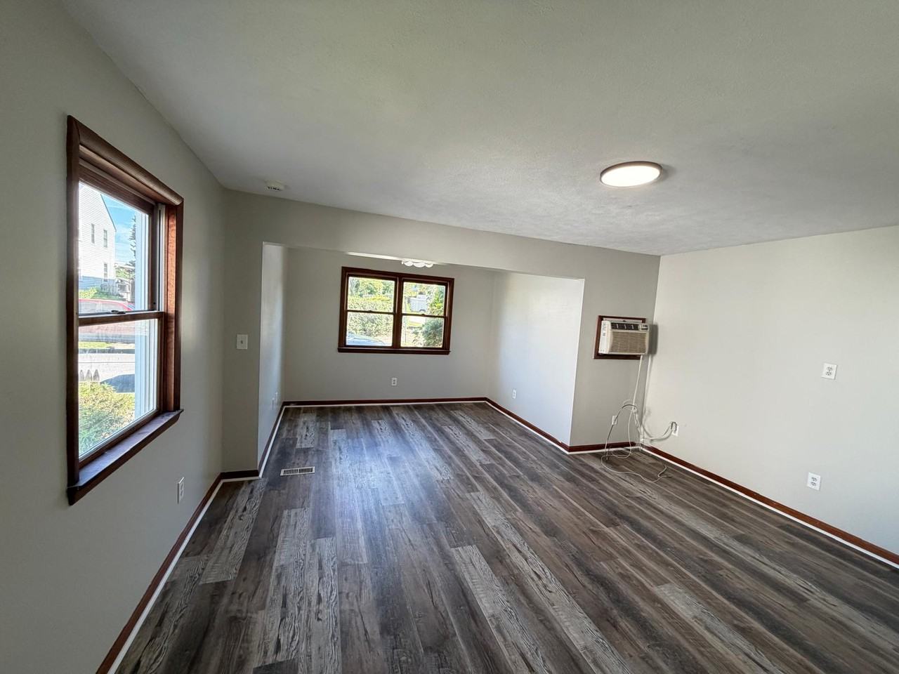 561 Farnsworth Ave #1-2DUPLEX - Photo 5 of 14