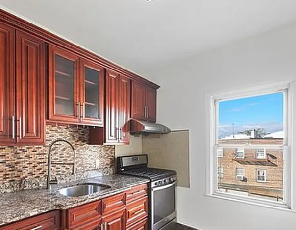 5078 45th St #21F - Photo 4 of 4