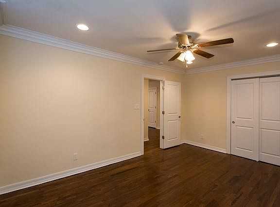 2514 31st Ave - Photo 4 of 5