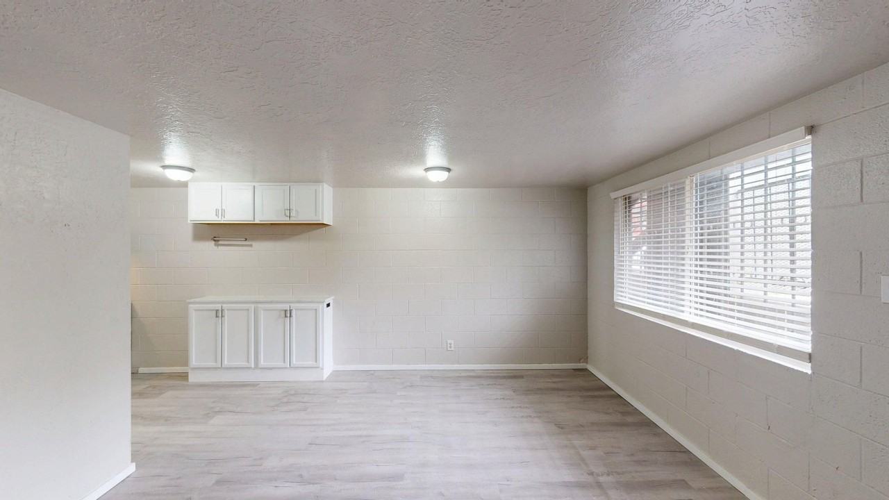 1601 Gold Ave Se - Photo 6 of 14