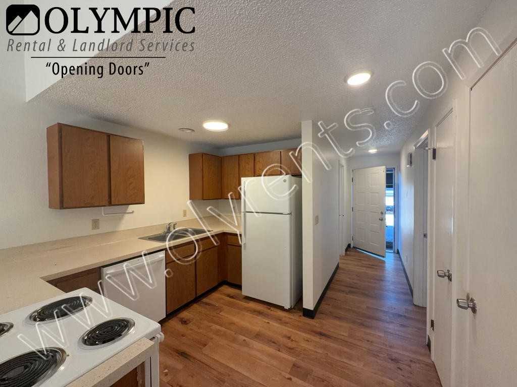 10740 Littlerock Rd Sw - Photo 5 of 15
