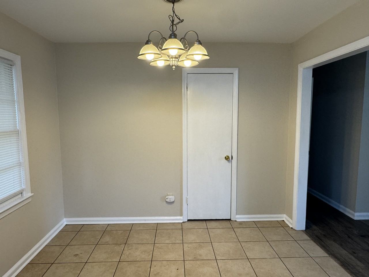 3758 Meadowlark Dr - Photo 4 of 14