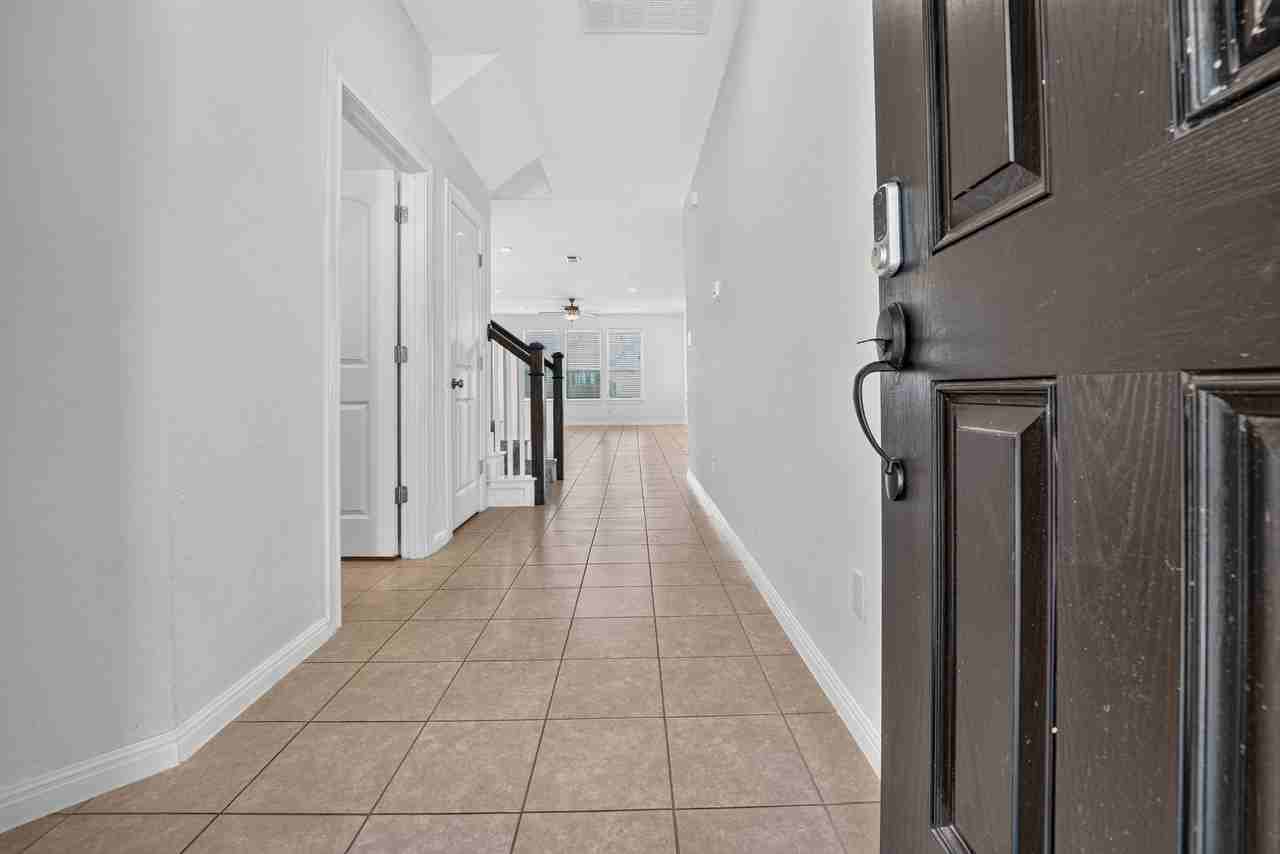221 Sand Lily Ln - Photo 2 of 33