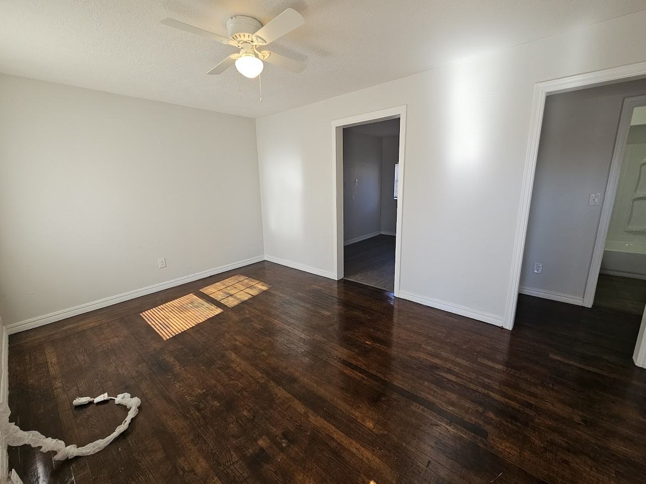 627 Nw 89th St - Photo 3 of 17