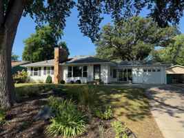 featured image of 2532 Quebec Ave S