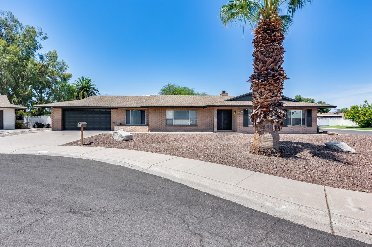 4402 W El Camino Dr - Photo 2 of 48