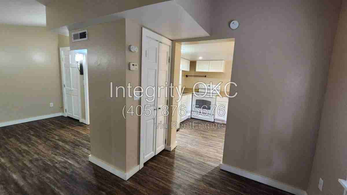 223 Nw 24th St #A - Photo 7 of 10