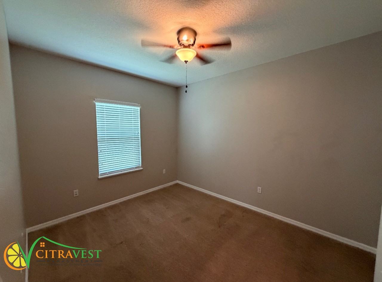 1154 Democracy Dr - Photo 5 of 8