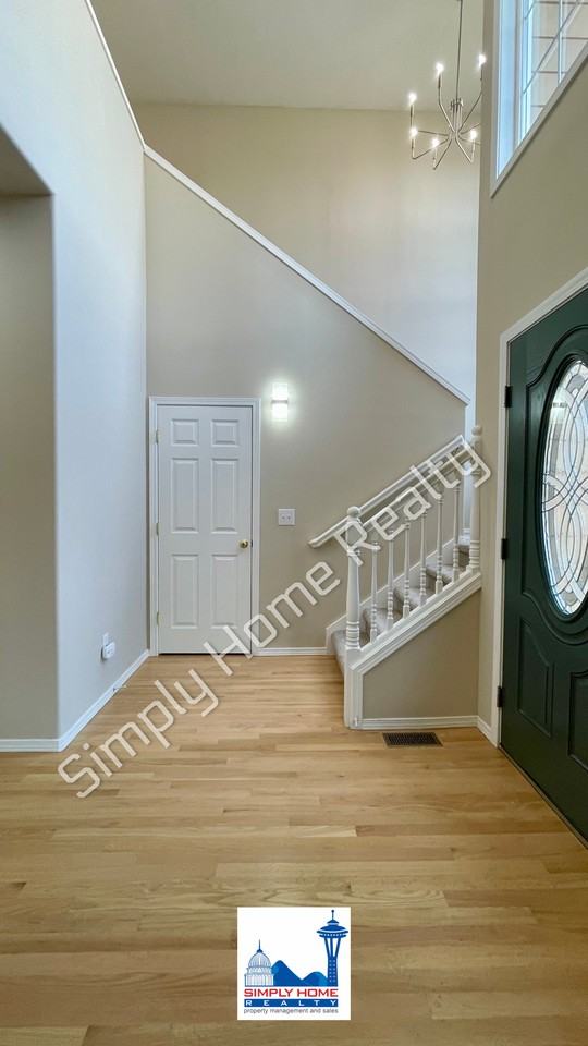 3524 Broadmoor Dr Ne - Photo 2 of 41