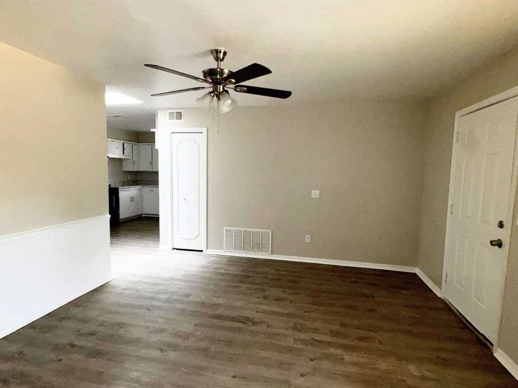 7808 Nw 6th St - Photo 3 of 19