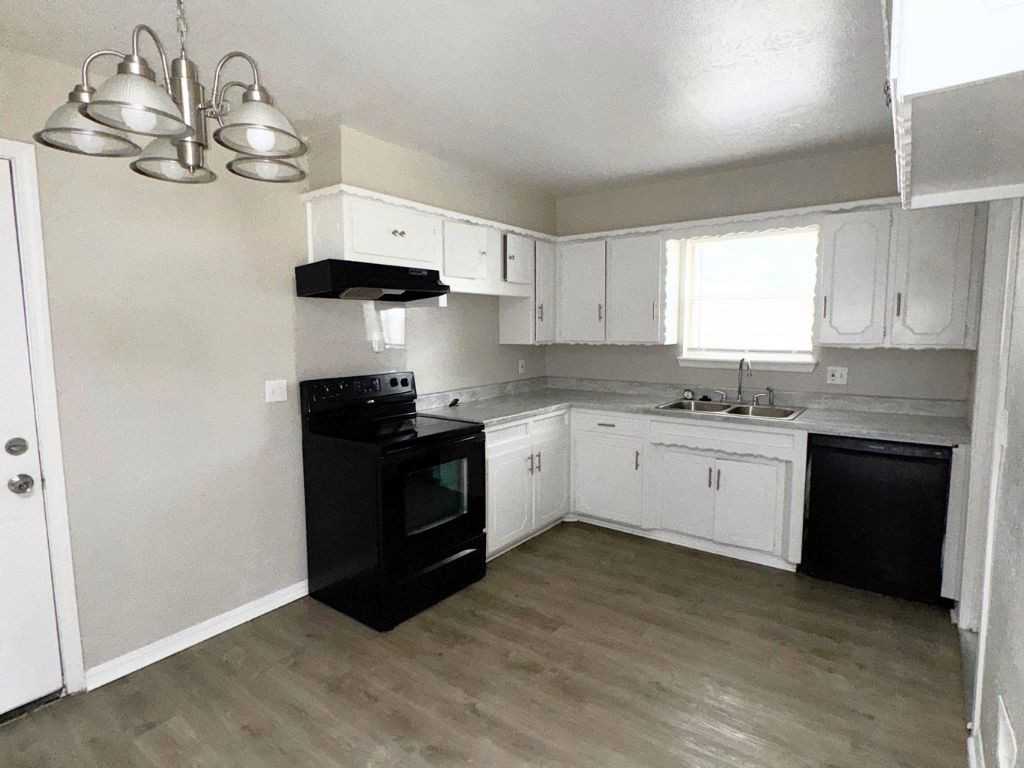 7808 Nw 6th St - Photo 6 of 19