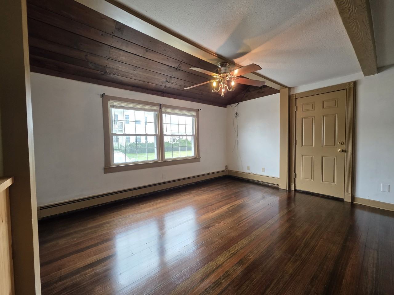 440 S Main St - Photo 2 of 17