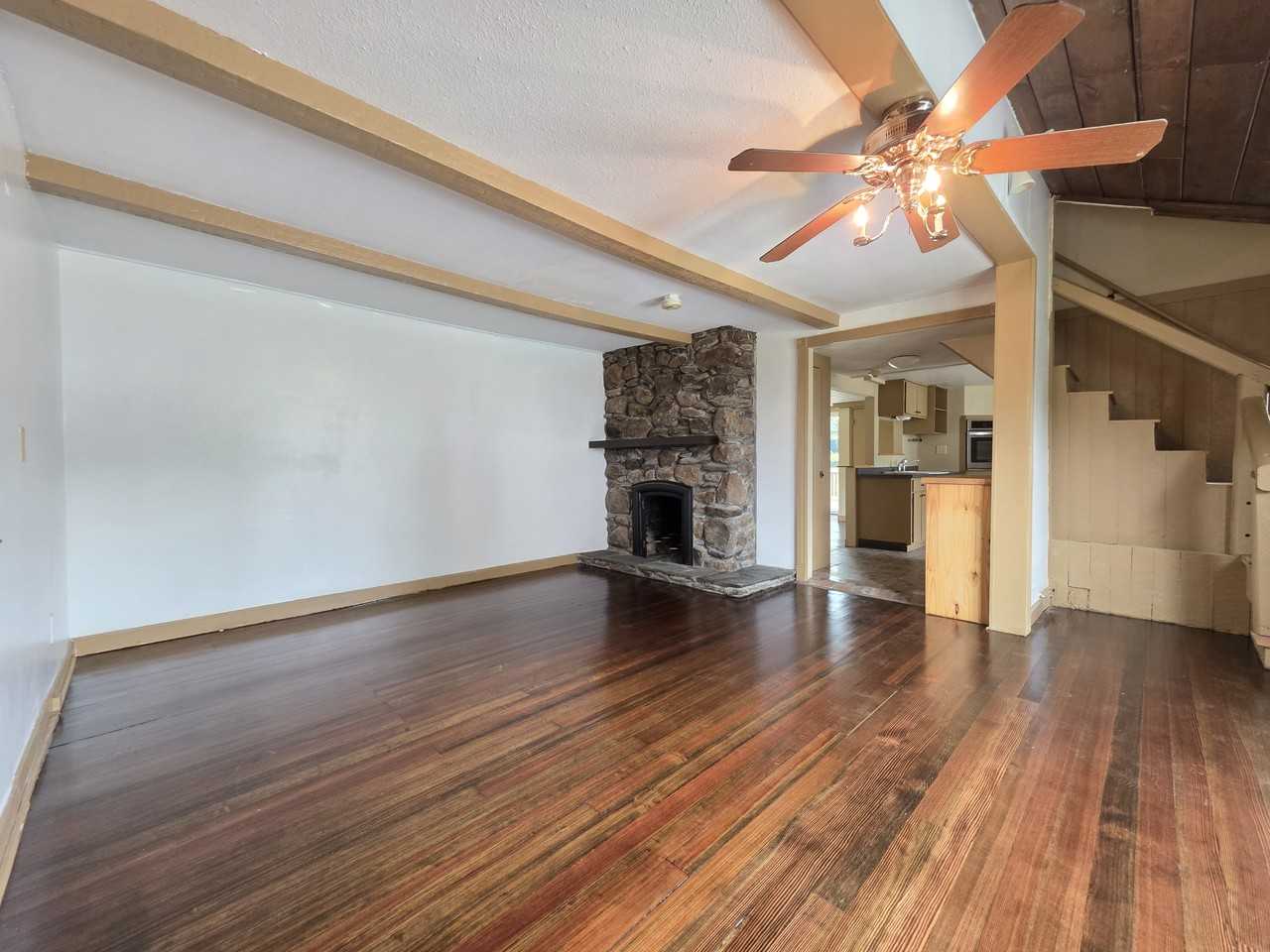 440 S Main St - Photo 3 of 17