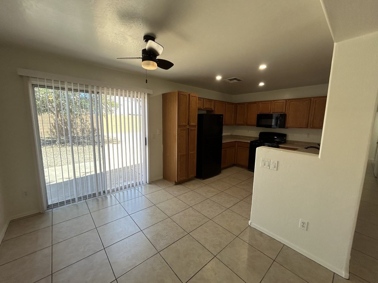 12614 W Bloomfield Rd - Photo 5 of 29