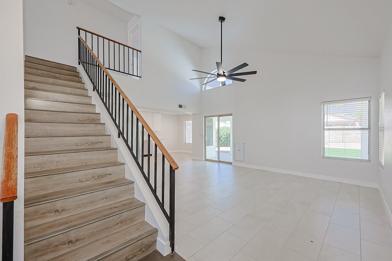 4018 W Camino Vivaz - Photo 4 of 35