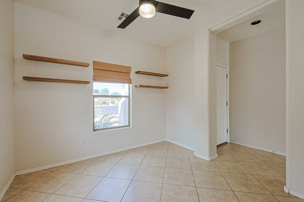 15289 W Desert Hills Dr - Photo 7 of 31