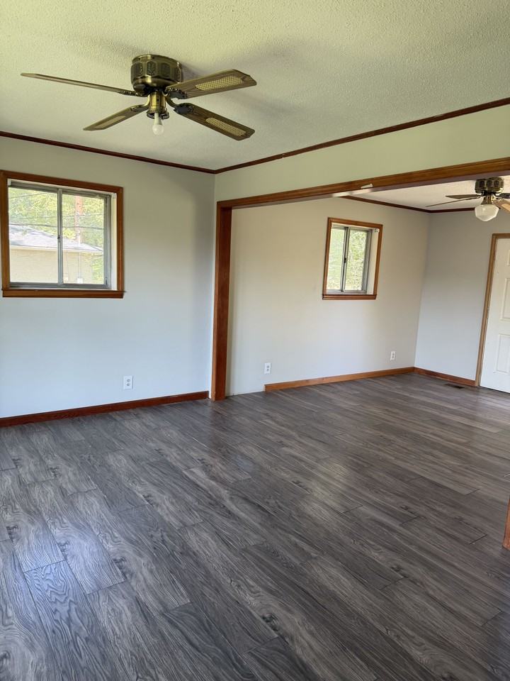 2 Canary Ln - Photo 4 of 6