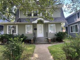 1933 Beverly Pl - Photo 1 of 1