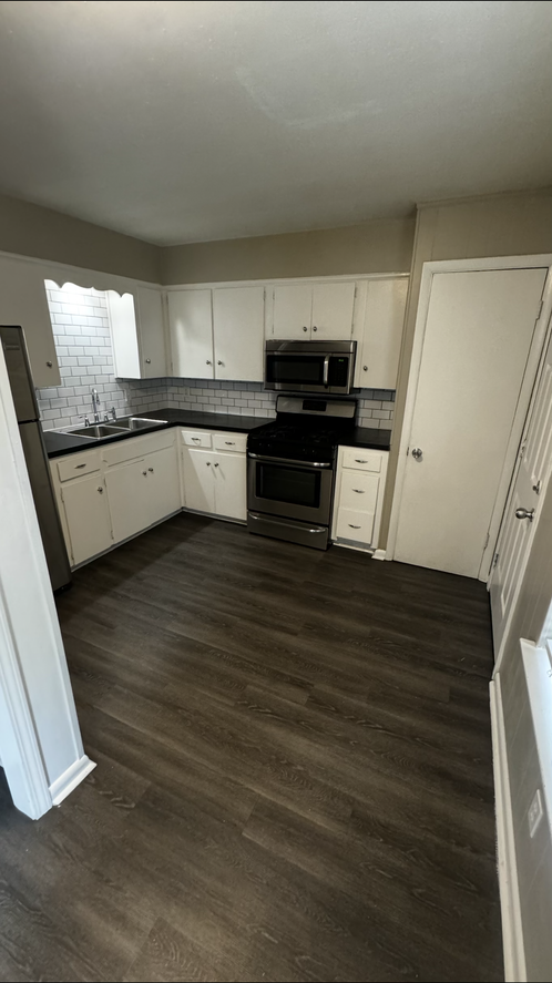 2 Bed/1.5 Bath at 2201 Scott St, Little Rock - Photo 7 of 25