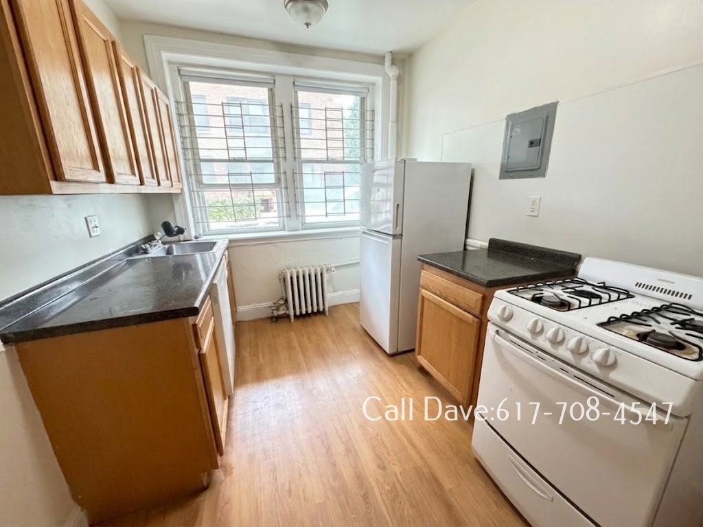 116 Washington St #2 - Photo 4 of 10