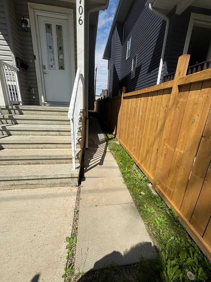 11706 129 Ave Nw - Photo 4 of 29