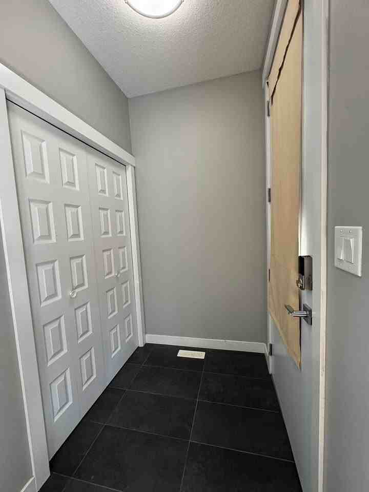 11706 129 Ave Nw - Photo 5 of 29