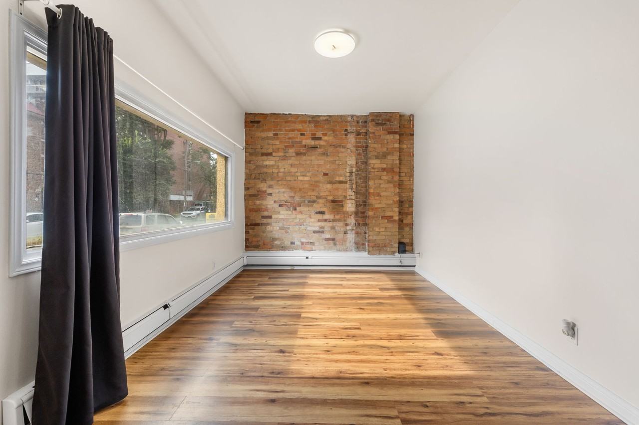 117 Vaughan Road #Main - Photo 4 of 16