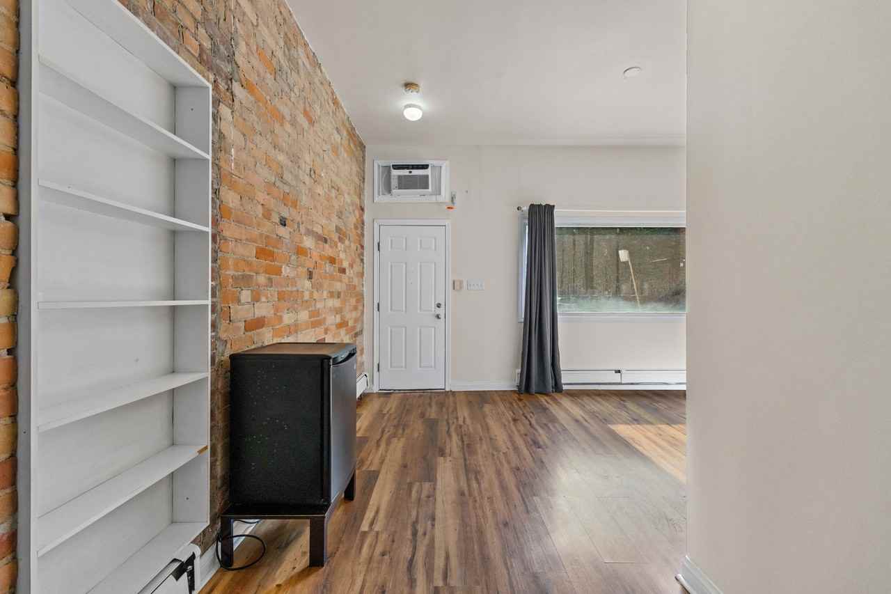 117 Vaughan Road #Main - Photo 5 of 16