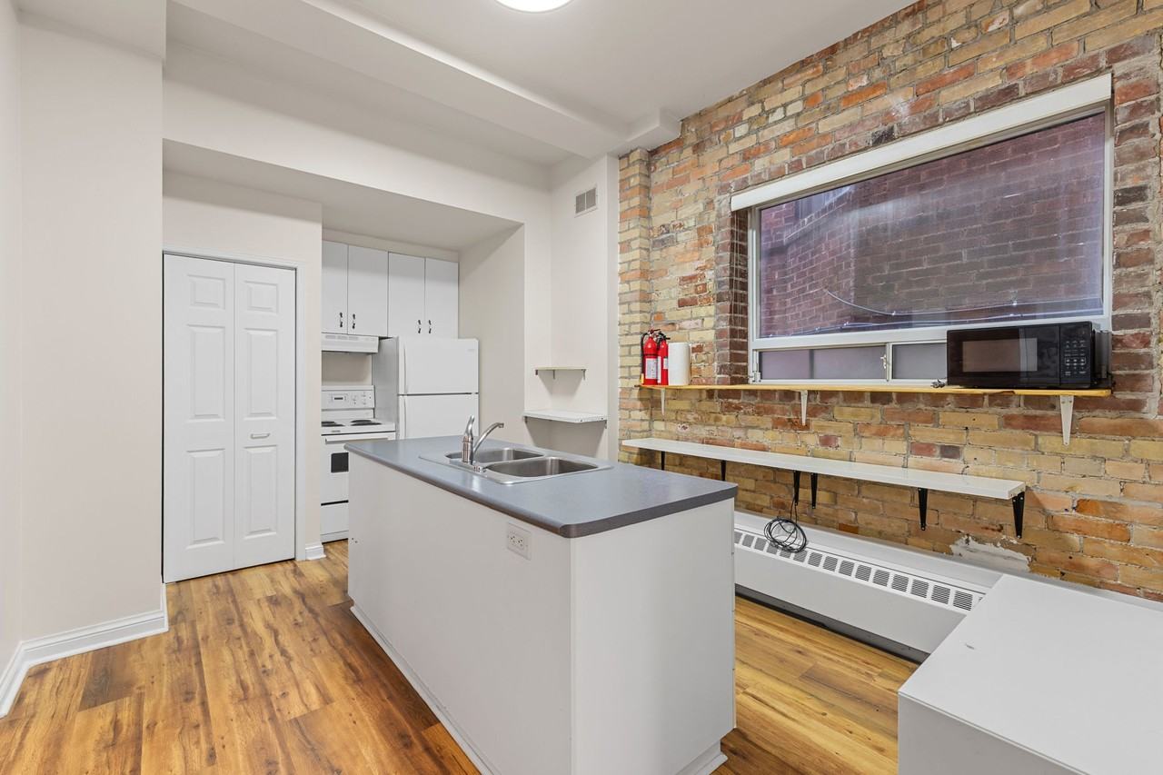 117 Vaughan Road #Main - Photo 6 of 16