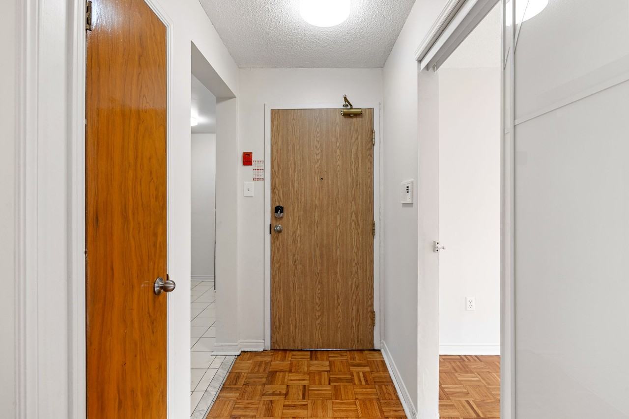 97 Northcliffe Boulevard ##9 - Photo 5 of 19