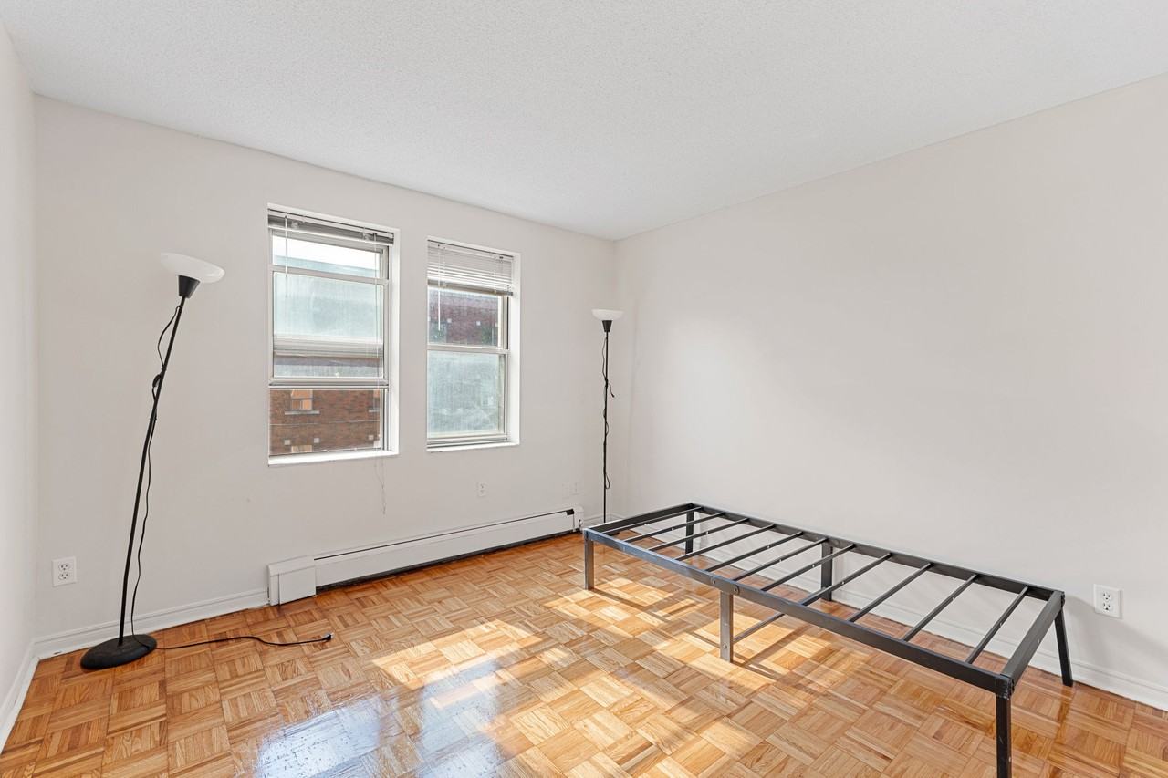 97 Northcliffe Boulevard ##9 - Photo 6 of 19