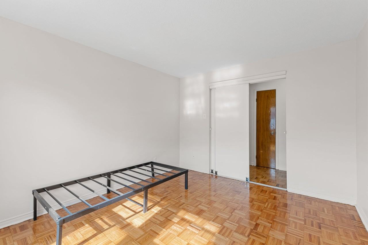 97 Northcliffe Boulevard ##9 - Photo 7 of 19