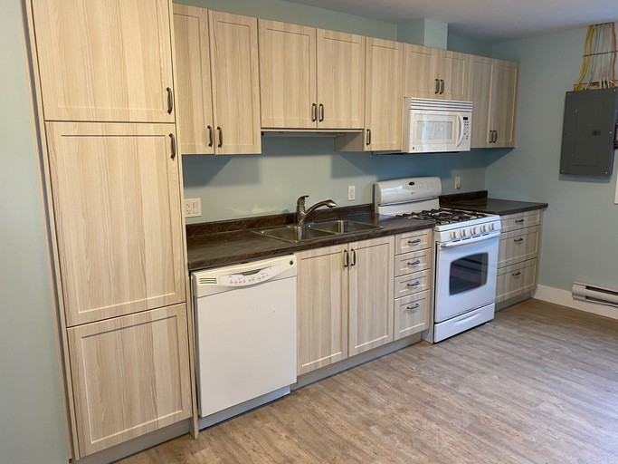 163 James St E - Photo 5 of 10
