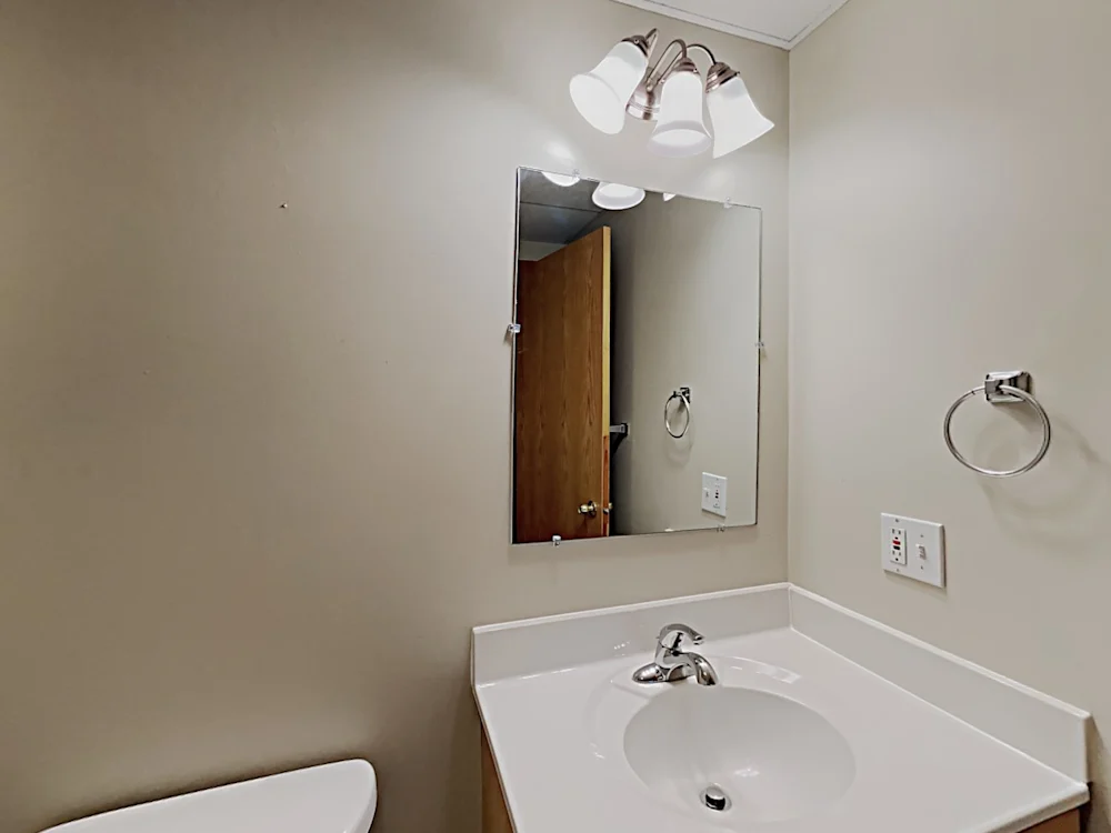 1312 Creekside Dr #NA - Photo 5 of 7