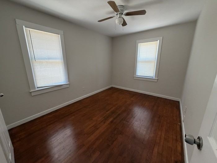 2703 Pembrook Dr - Photo 6 of 20