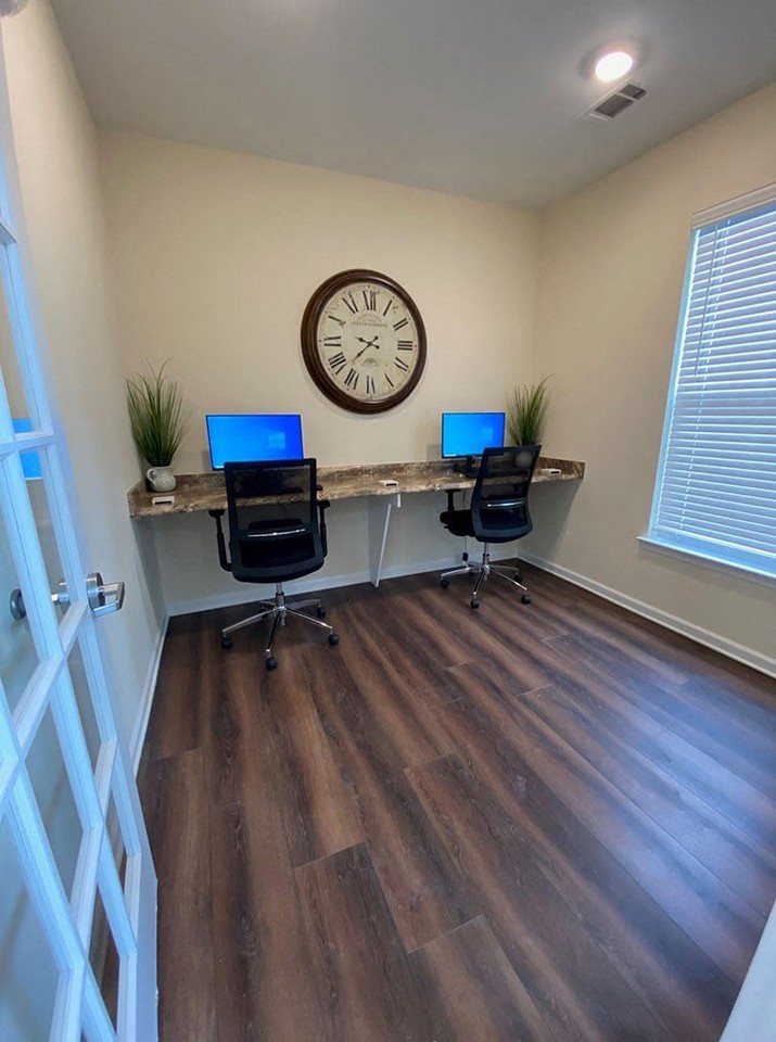 Sunnybrook Pointe - Photo 5 of 8