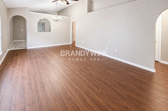 353 Placid Lake Dr - Photo 5 of 24