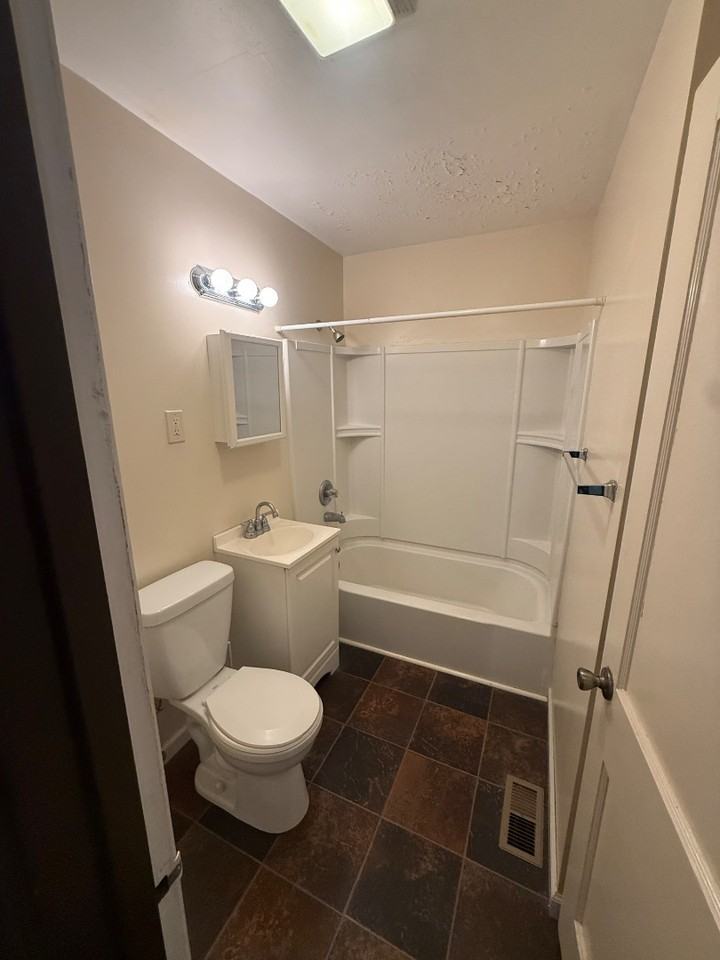 5 E 28th Ave - Photo 4 of 8