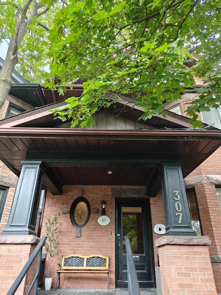 307 Saint George Street